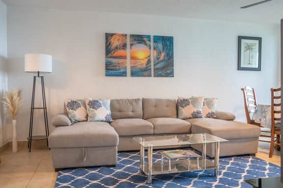 Sea You Soon Retreat, OCEAN VIEWS, pool, tennis, Jeep option - Image 3